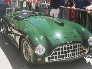 Aston Martin e Mercedes: Asta da Record in Inghilterra