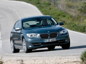 Bmw Serie 5 Gt, si allarga il ventaglio delle motorizzazioni