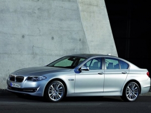 BMW Serie 5: le foto ufficiali.
