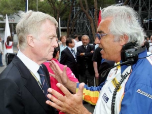 F1, Singapore Gate: Botta e risposta tra Briatore e Mosley