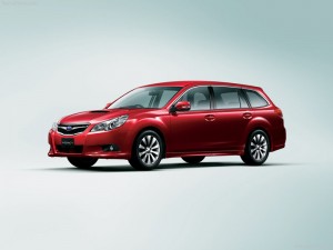 Subaru Legacy entry level: la Station Wagon si alleggerisce