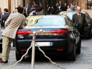 Auto Blu: costi dimezzati entro tre anni, presto un Decreto Legge.
