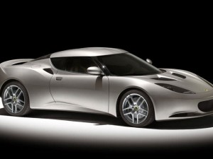 Lotus produrrà i motori per le proprie auto.