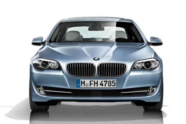 BMW ActiveHybrid 5, arriverà in primavera la prima full-hybrid europea.