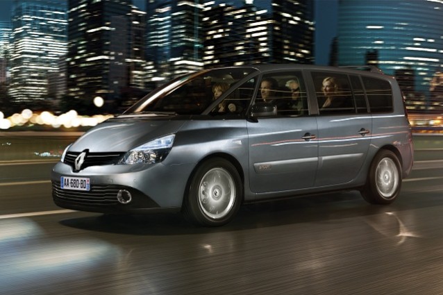 Renault Espace 2012: la monovolume si rifà il look.