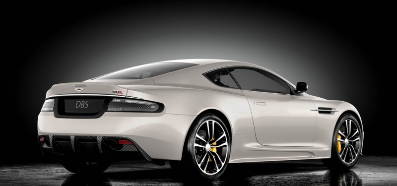 aston martin dbs ultimate