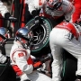 Gp Bahrain, Jenson Button, sosta per il cambio gomme