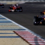 Gp Bahrain, Sebastian Vettel davanti alle Ferrari 