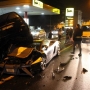 Rilevamenti della polizia sul luogo dell\'incidente