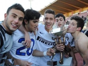 Torneo di Viareggio 2011, il nerazzurro Francesco Bardi miglior portiere del Torneo.