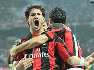 pato esulta e van bommel