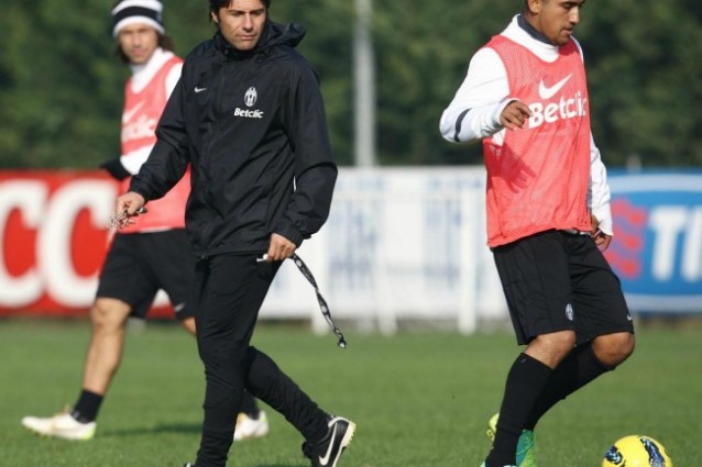 Antonio Conte parla del parrucchino e dei suoi capelli a Le Iene.