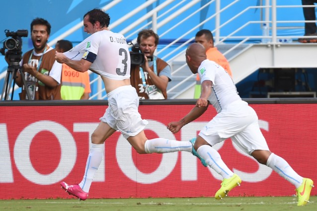 Italia-Uruguay 0-1 Godin e l'arbitro Rodriguez eliminano gli Azzurri (foto).