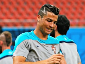 Taglio di capelli ronaldo 2014