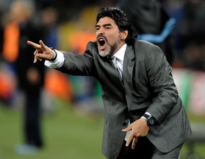 Maradona-in-panchina