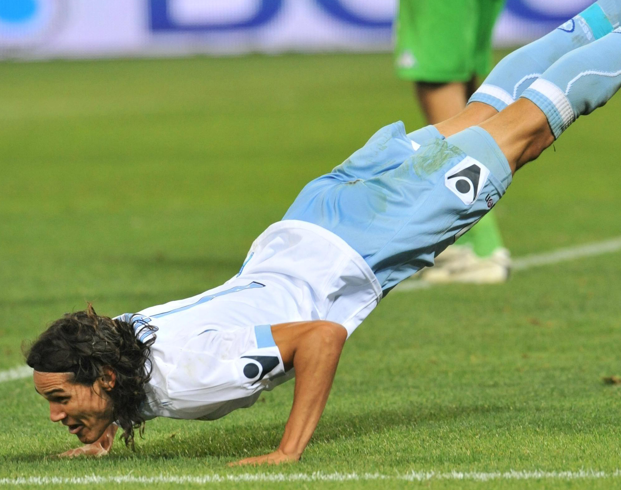 cavani1.jpg