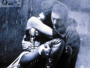 Il bacio di Whitney e Kevin nella storia del cinema.