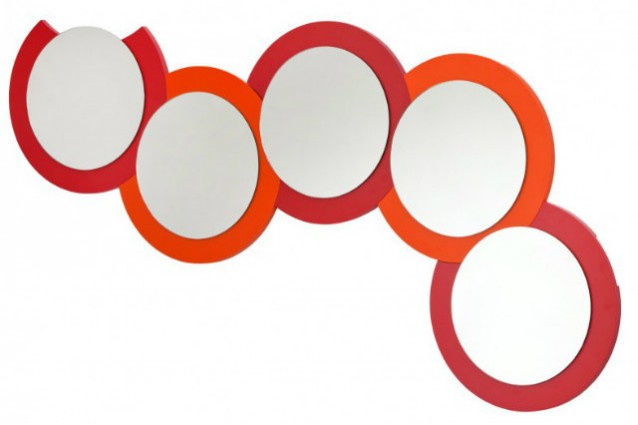 Luna crescente, lo specchio magnetico di App design.
