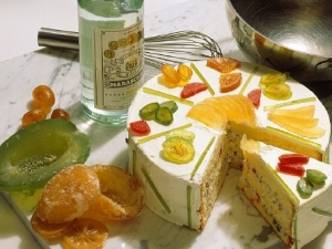 Come preparare la glassa fondente, decorazioni per dolci e torte