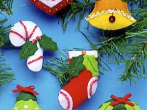 Palline di pannolenci per vestire il tuo albero di Natale.