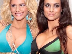 Francesca Cipriani a Cristina Del Basso: seno da maggiorata eccessivo sul suo corpo