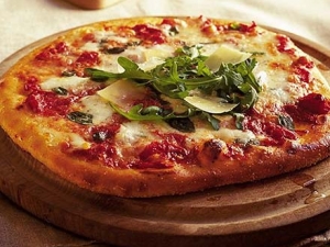 Cena del sabato: pizza pecorino e salsiccia, ricetta col Bimby.