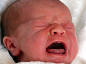 Neonati, computer codifica pianto bebè per aiutare genitori a capire necessità figlio.