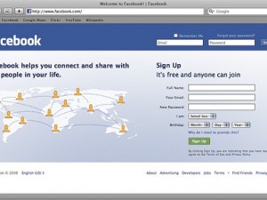 Facebook, violati i dati di 100mln di utenti: il social network si difende