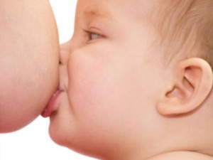 Latte materno trasmette i sapori ai bambini: il gusto per i cibi inizia da lì.