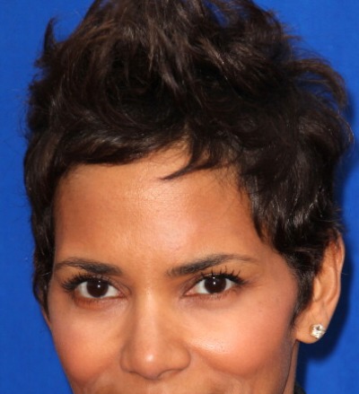 taglio corto di halle berry
