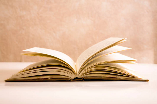 5 libri scelti da 5 scrittori.