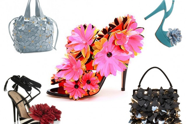 Fiori 3D decorano scarpe e borse per la P/E 2012.