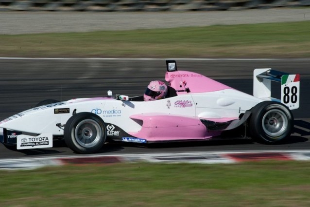 Toyota-Racing-Series-2012-Manfeild-2