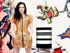 Kristen Stewart testimonial per il nuovo profumo di Balenciaga.