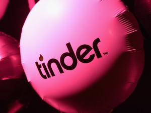 Non hai tempo per il corteggiamento? Arriva il social per rimorchiare.