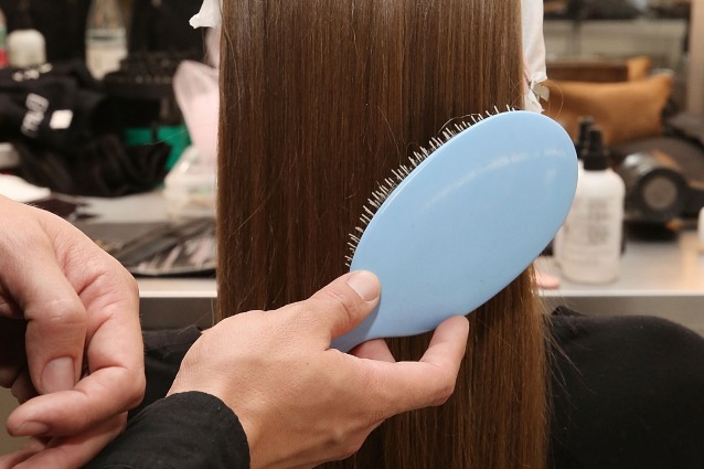 5 modi per far crescere i capelli più velocemente.