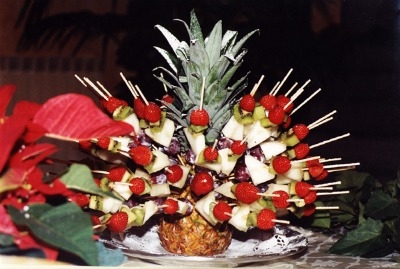 antipasto presentato nell ananas