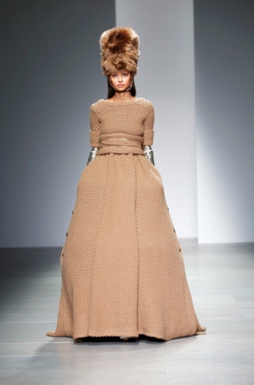maxi-hat