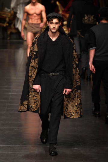 gold-black