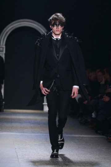 total-black