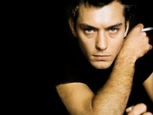 Jude Law: sono un cattivo ragazzo, ma piaccio di più alle donne.