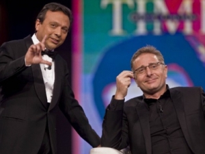 Bonolis al Chiambretti Night: Sanremo, Uomini e Donne, Ciao Darwin e la tv italiana