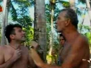 Isola dei famosi 7: Aldo Busi contro Roberto Fiacchini per una maglietta