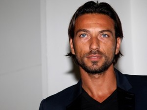 Costantino confessa a Verissimo: ho tradito anche Alessandra Pierelli.