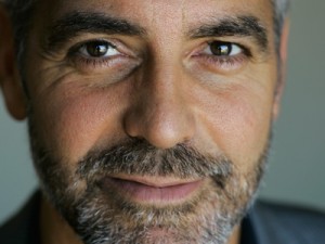 Troppi ritocchi per Clooney: la verità sulla crisi con la Canalis.