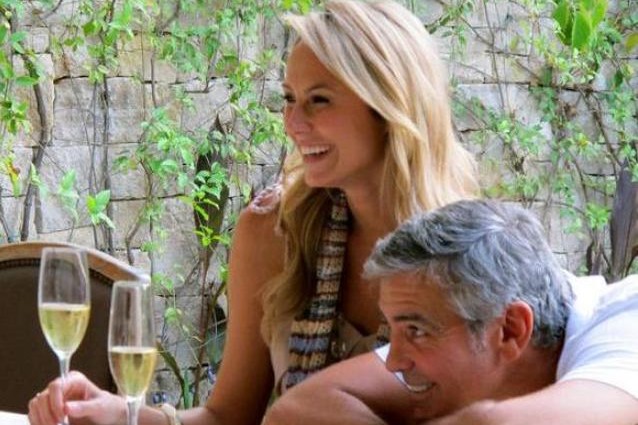 George Clooney sta con Stacy Keibler: le foto del loro amore.