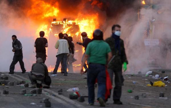 gli indignati a roma