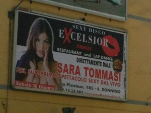 Il primo spettacolo dal vivo di Sara Tommasi.