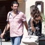 alena e gigi a passeggio