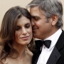 Bacio tra Clooney e Canalis